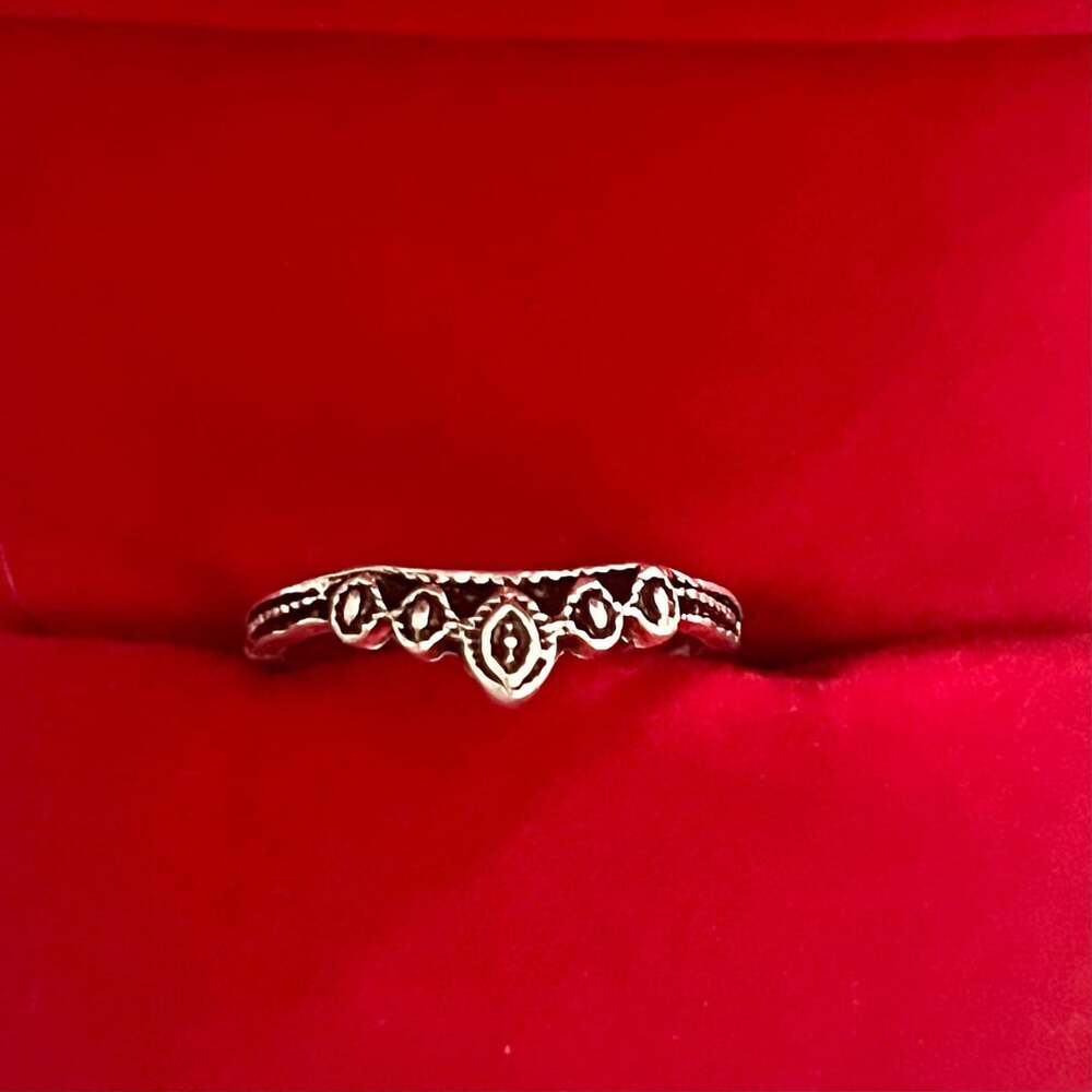 Vintage Silver Crown Titanium Steel Silver Band Size 6